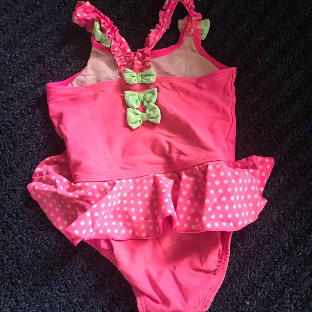 Swimsuit - Picture 2 of 3